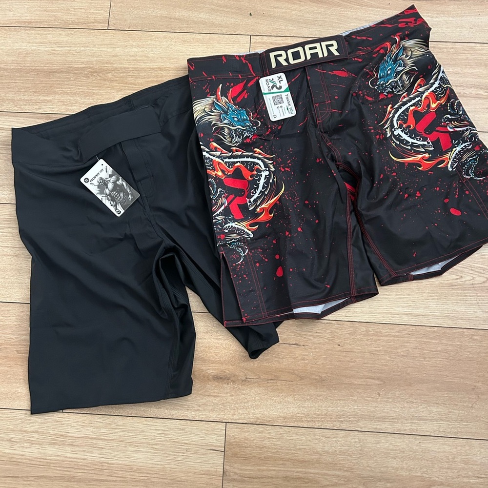 Bundle Black & Red Dragon Shorts XL